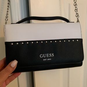 Guess wallet on a chain